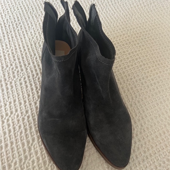 Dolce Vita Elisa booties size 8 - Picture 3 of 6